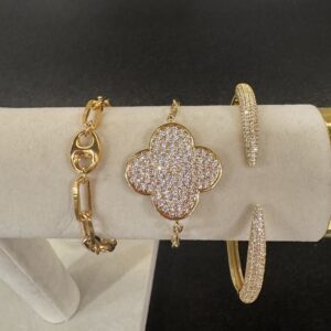 Pavé Clover Bracelet